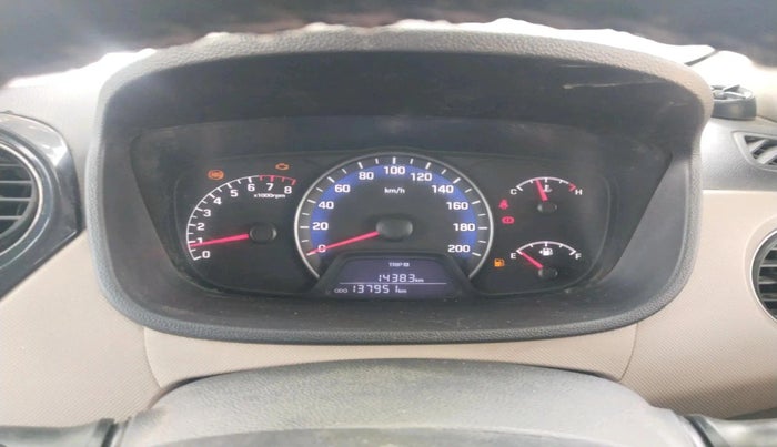 2015 Hyundai Xcent S 1.2, Petrol, Manual, 1,37,951 km, interior