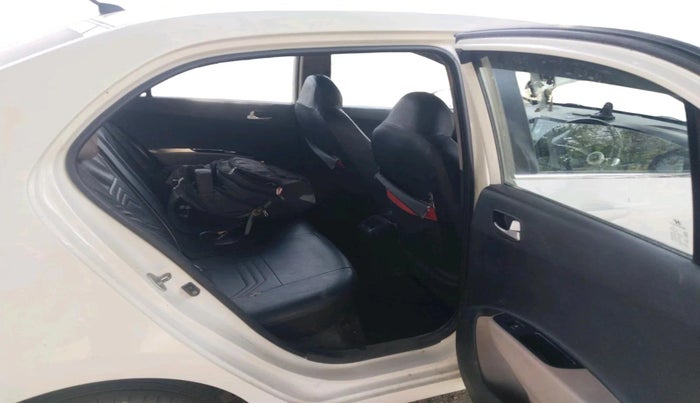 2015 Hyundai Xcent S 1.2, Petrol, Manual, 1,37,951 km, interior