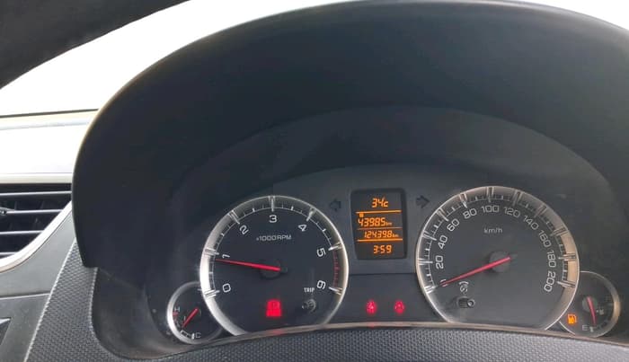2014 Maruti Swift ZDI, Diesel, Manual, 1,24,398 km, interior