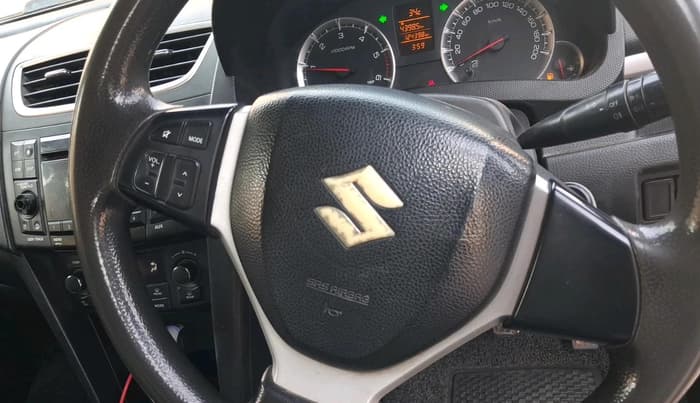 2014 Maruti Swift ZDI, Diesel, Manual, 1,24,398 km, interior