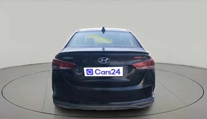 2020 Hyundai Verna SX 1.5 CRDI, Diesel, Manual, 1,16,289 km, exterior