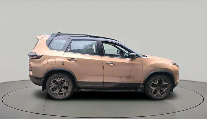 2024 Tata Safari ACCOMPLISHED PLUS DUAL TONE AT, Diesel, Automatic, 31,039 km, exterior