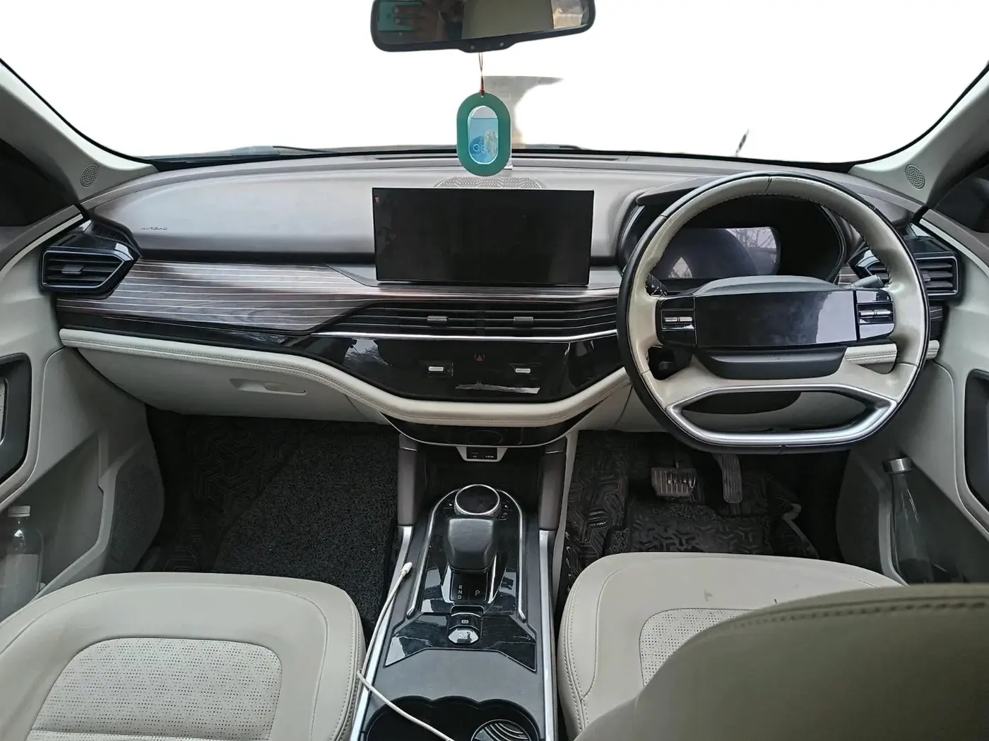2024 Tata Safari ACCOMPLISHED PLUS DUAL TONE AT, Diesel, Automatic, 31,039 km, interior