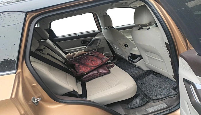 2024 Tata Safari ACCOMPLISHED PLUS DUAL TONE AT, Diesel, Automatic, 31,039 km, interior