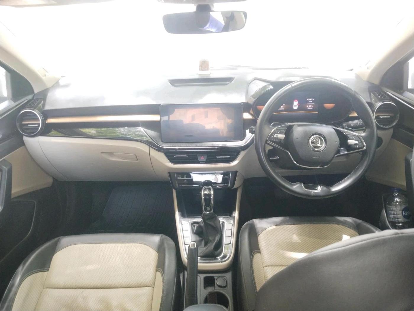 2022 Skoda SLAVIA STYLE 1.0L TSI AT, Petrol, Automatic, 47,007 km, interior