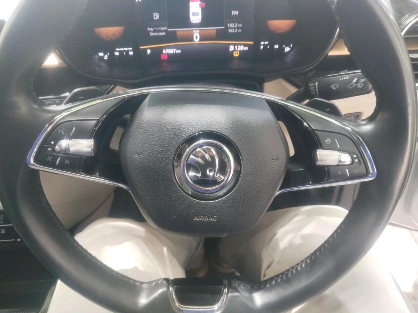 2022 Skoda SLAVIA STYLE 1.0L TSI AT, Petrol, Automatic, 47,007 km, interior