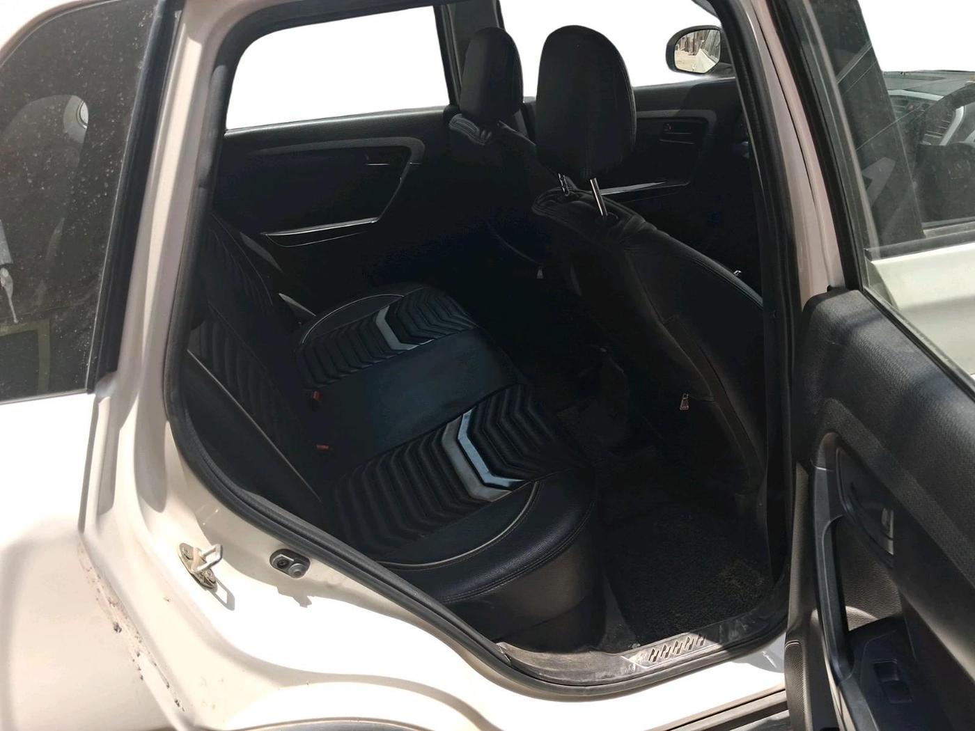 2018 Maruti Vitara Brezza VDI, Diesel, Manual, 66,555 km, interior