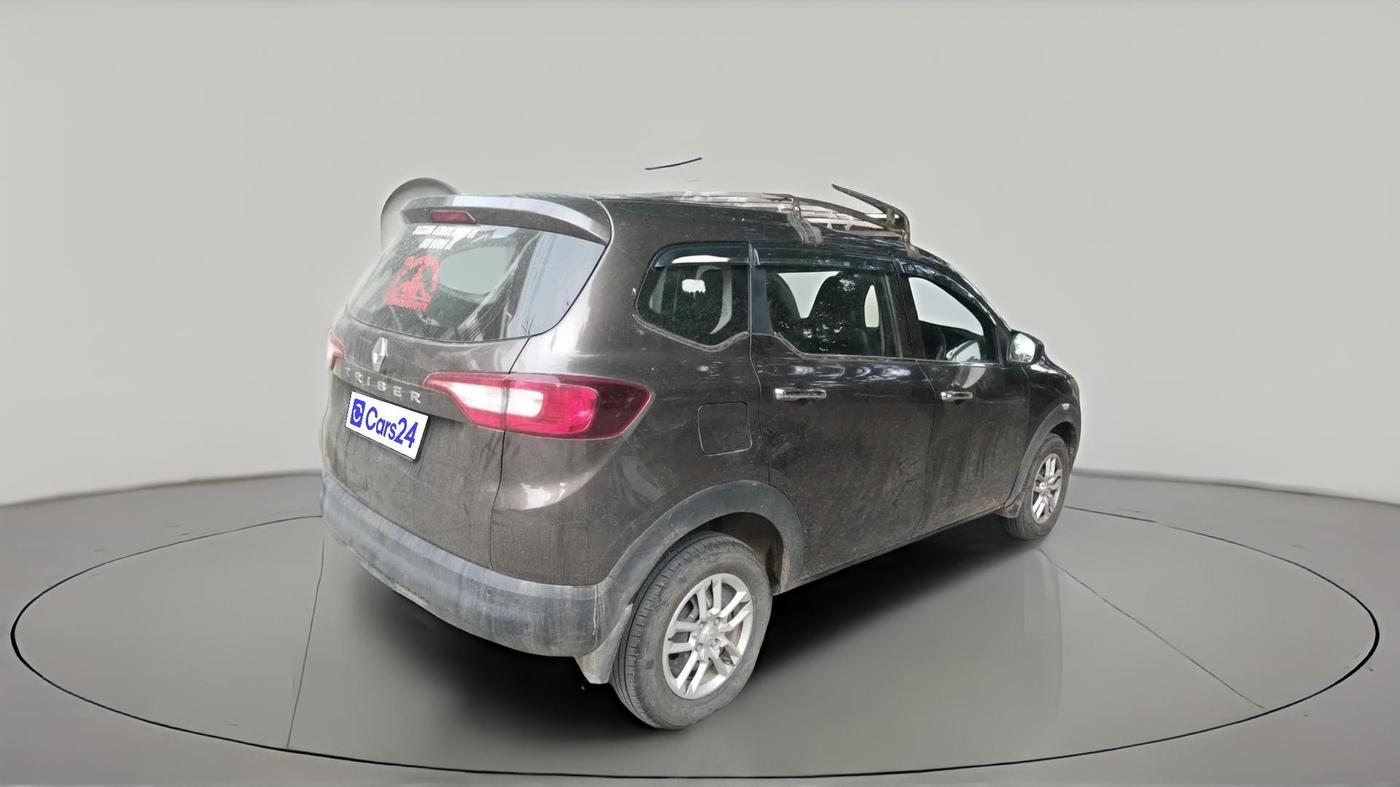 2024 Renault TRIBER RXL MT, Petrol, Manual, 18,325 km, exterior