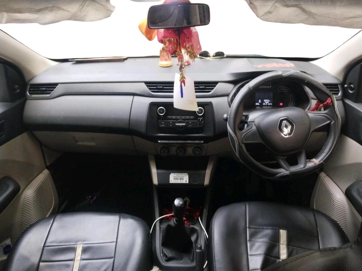 2024 Renault TRIBER RXL MT, Petrol, Manual, 18,325 km, interior