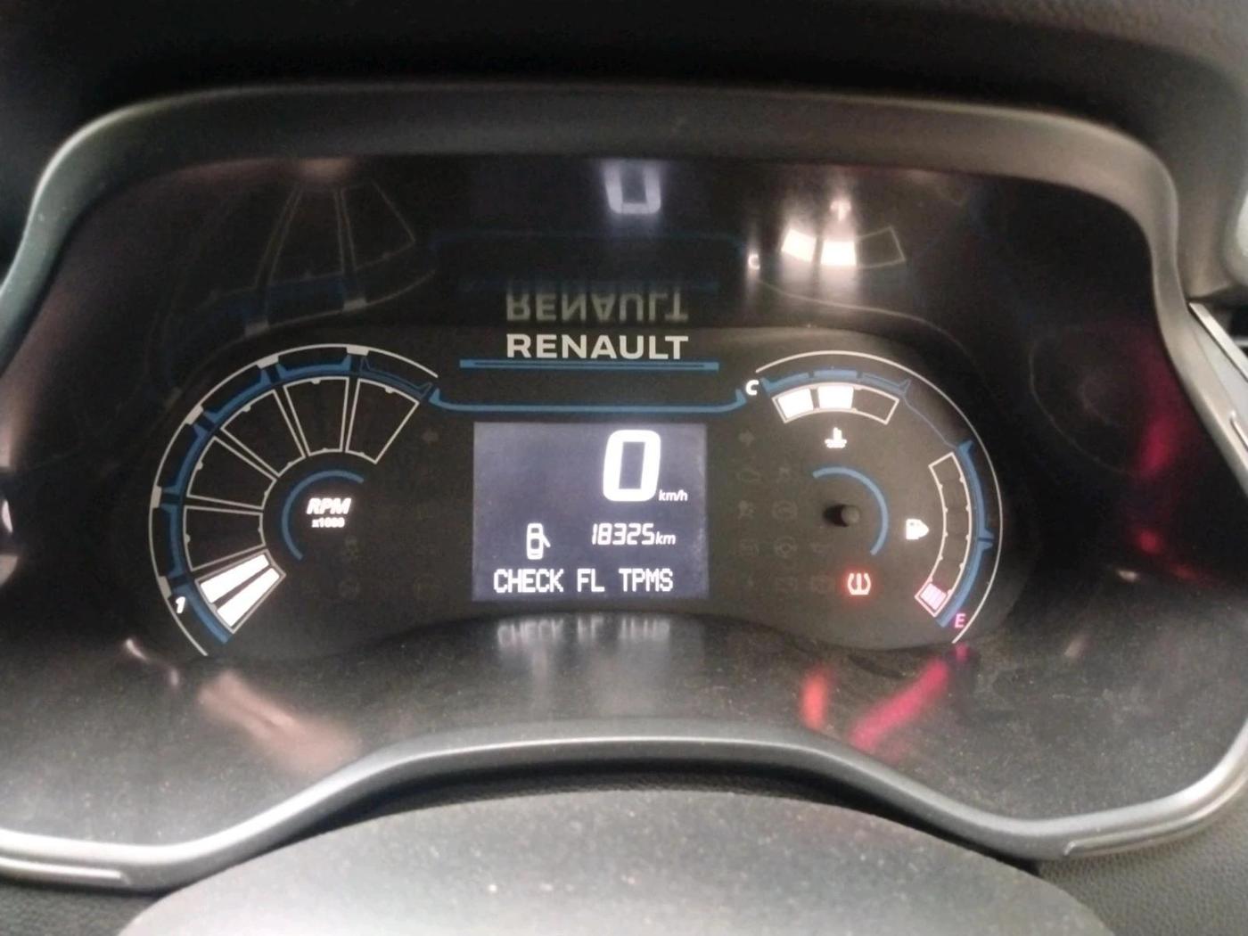 2024 Renault TRIBER RXL MT, Petrol, Manual, 18,325 km, interior
