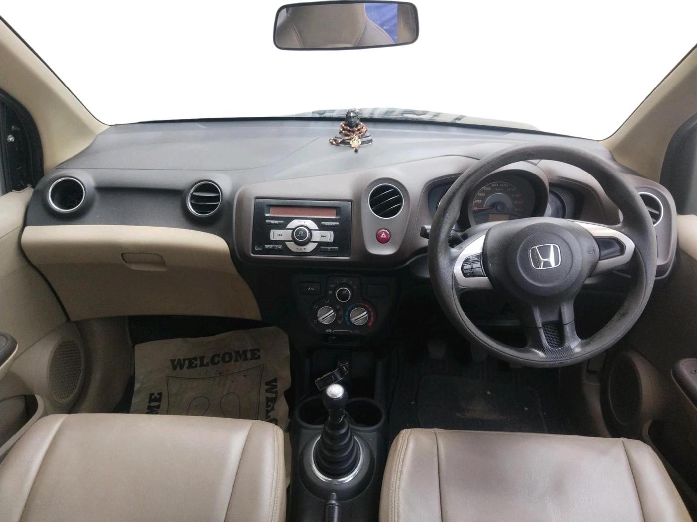 2013 Honda Amaze 1.5L I-DTEC S, Diesel, Manual, 75,300 km, interior