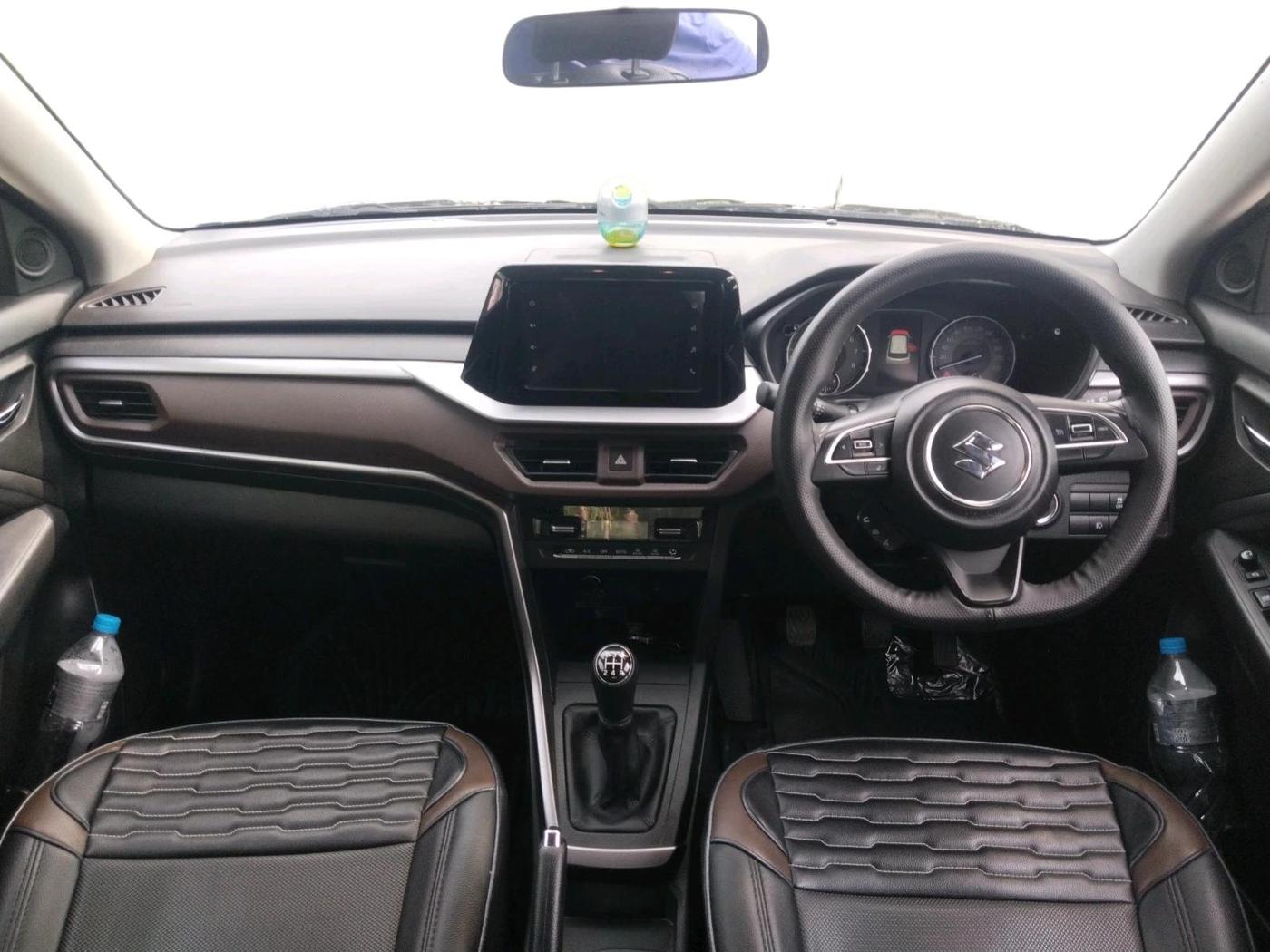 2023 Maruti BREZZA ZXI SMART HYBRID , Petrol, Manual, 12,868 km, interior