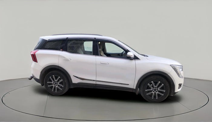 2025 Mahindra XUV700 AX 7 LUXURY D AT 7 STR, Diesel, Automatic, 39,078 km, exterior