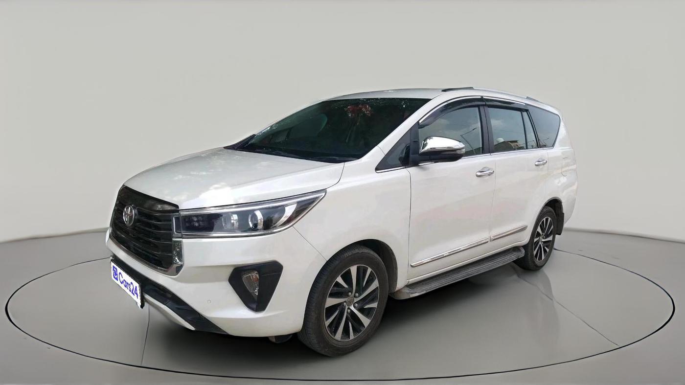 2022 Toyota Innova Crysta 2.4 ZX 7 STR, Diesel, Manual, 1,53,315 km, exterior