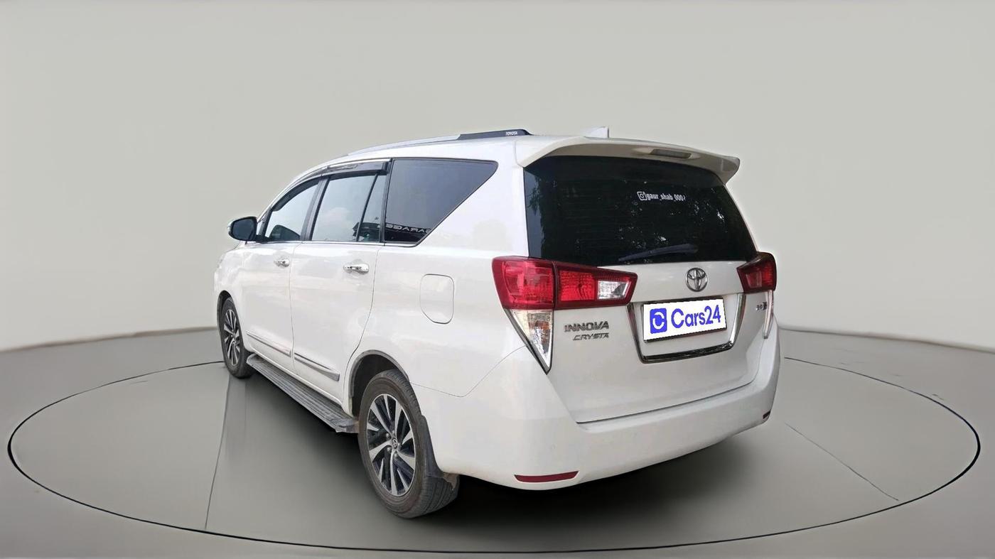 2022 Toyota Innova Crysta 2.4 ZX 7 STR, Diesel, Manual, 1,53,315 km, exterior