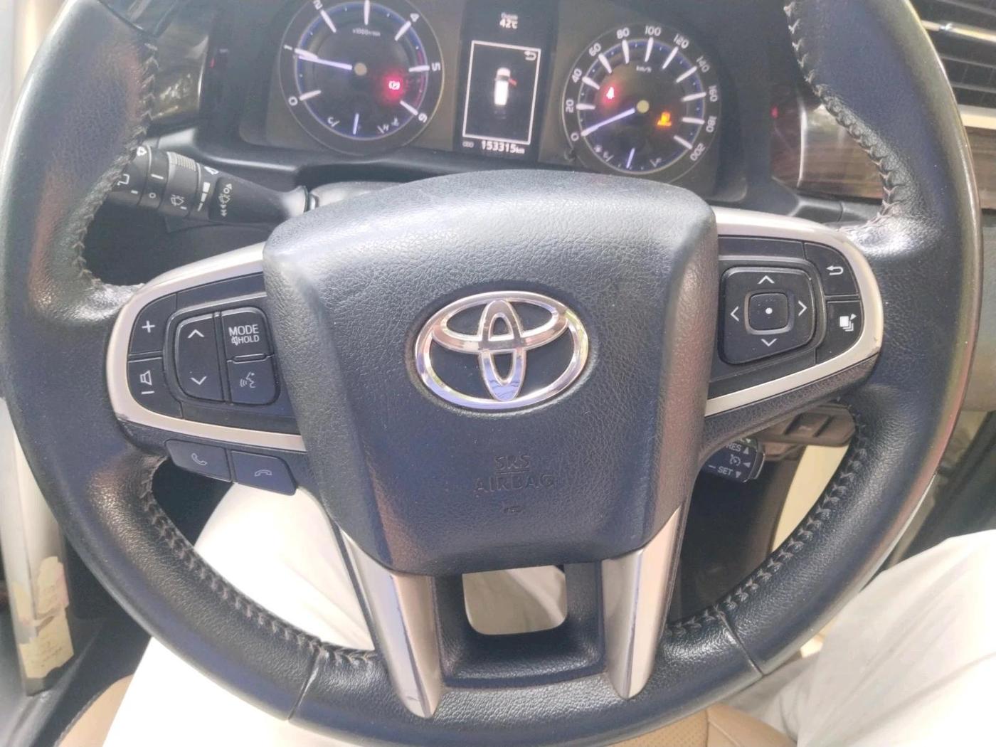 2022 Toyota Innova Crysta 2.4 ZX 7 STR, Diesel, Manual, 1,53,315 km, interior