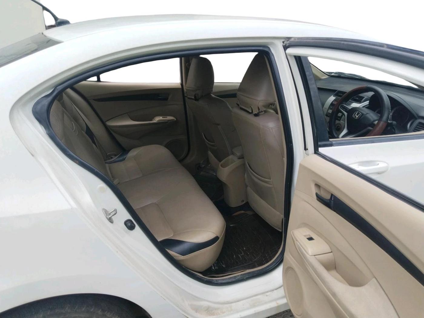 2011 Honda City 1.5L I-VTEC S MT, Petrol, Manual, 1,22,729 km, interior