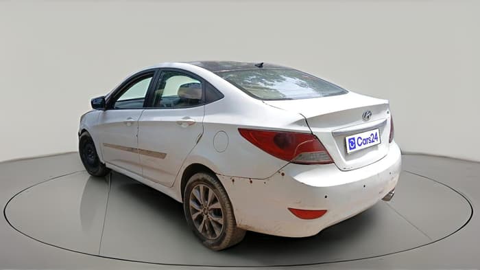 2012 Hyundai Verna FLUIDIC 1.6 CRDI SX, Diesel, Manual, 1,65,835 km, exterior