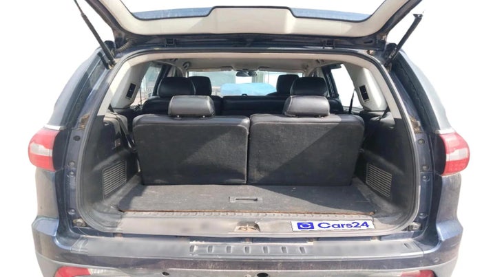 2017 Tata Hexa XM 4X2 7 STR, Diesel, Manual, 72,694 km, exterior