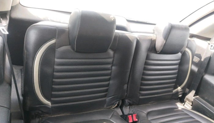 2017 Tata Hexa XM 4X2 7 STR, Diesel, Manual, 72,694 km, interior