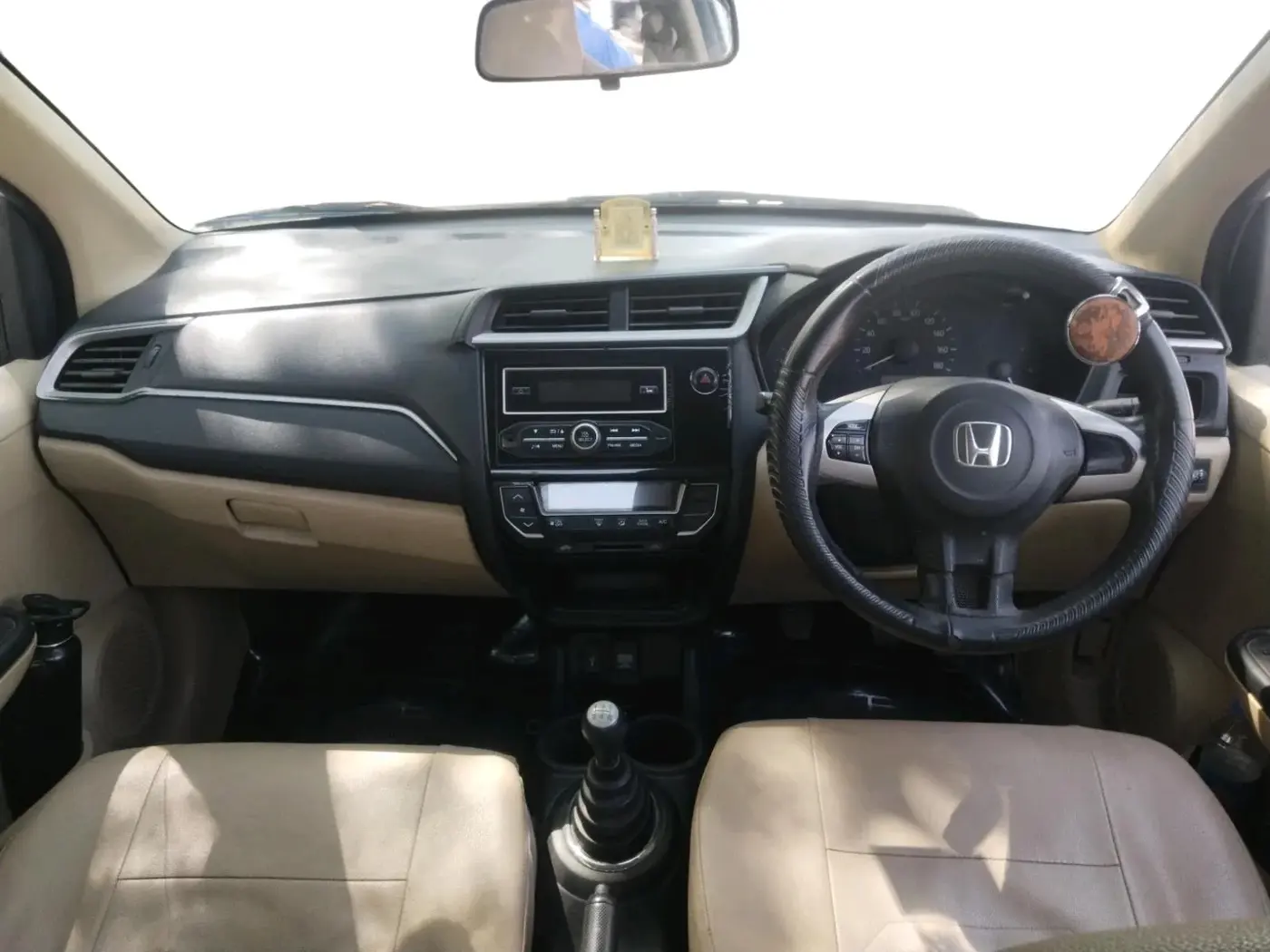 2016 Honda Amaze 1.2L I-VTEC S, CNG, Manual, 1,33,418 km, interior