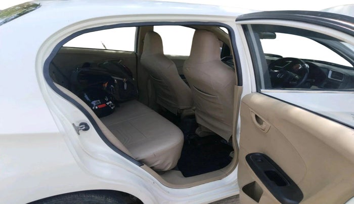 2016 Honda Amaze 1.2L I-VTEC S, CNG, Manual, 1,33,418 km, interior