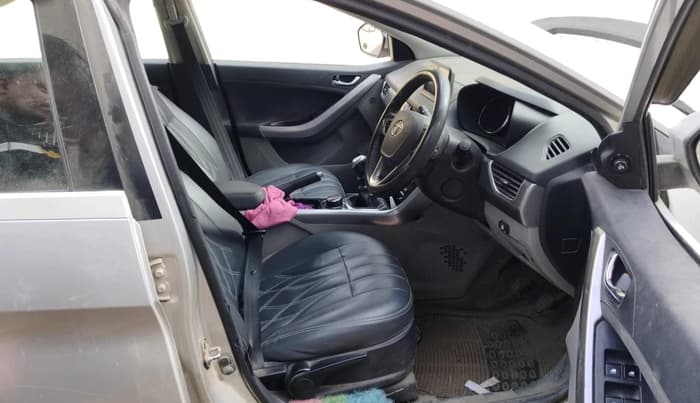 2018 Tata NEXON XZ PLUS PETROL, CNG, Manual, 60,252 km, interior