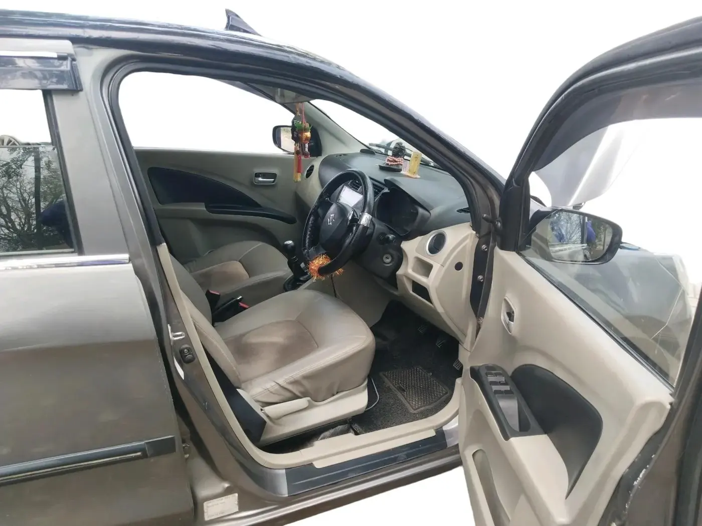 2015 Maruti Celerio VXI, CNG, Manual, 77,734 km, interior