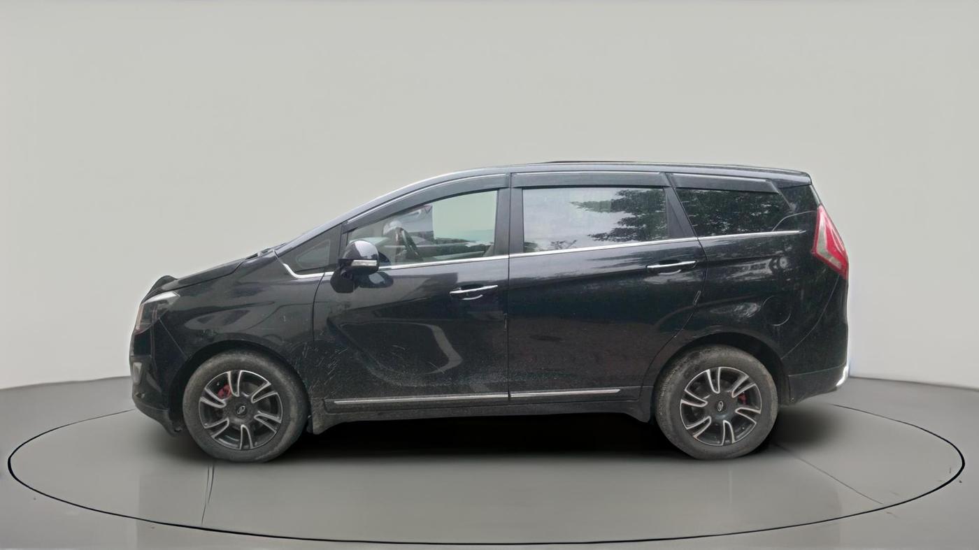 2019 Mahindra MARAZZO M8 7 STR, Diesel, Manual, 75,401 km, exterior