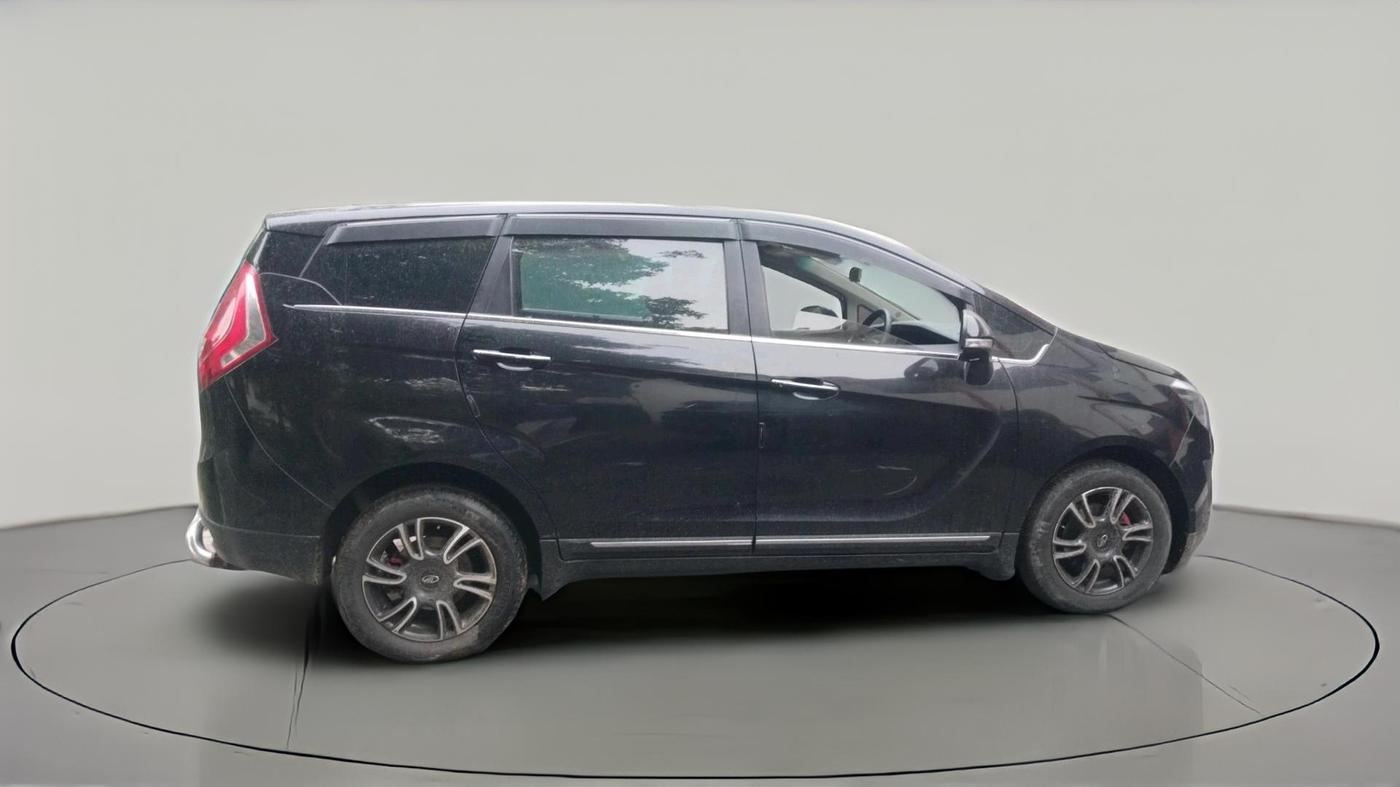 2019 Mahindra MARAZZO M8 7 STR, Diesel, Manual, 75,401 km, exterior