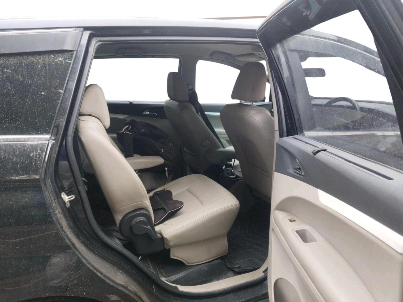 2019 Mahindra MARAZZO M8 7 STR, Diesel, Manual, 75,401 km, interior