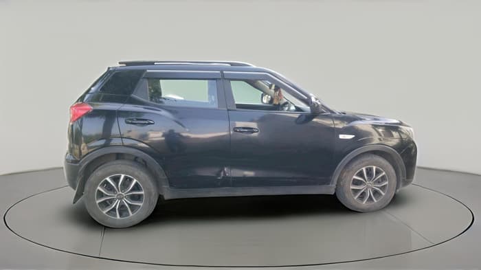 2022 Mahindra XUV300 W6 1.5 Sunroof Diesel, Diesel, Manual, 3,33,449 km, exterior