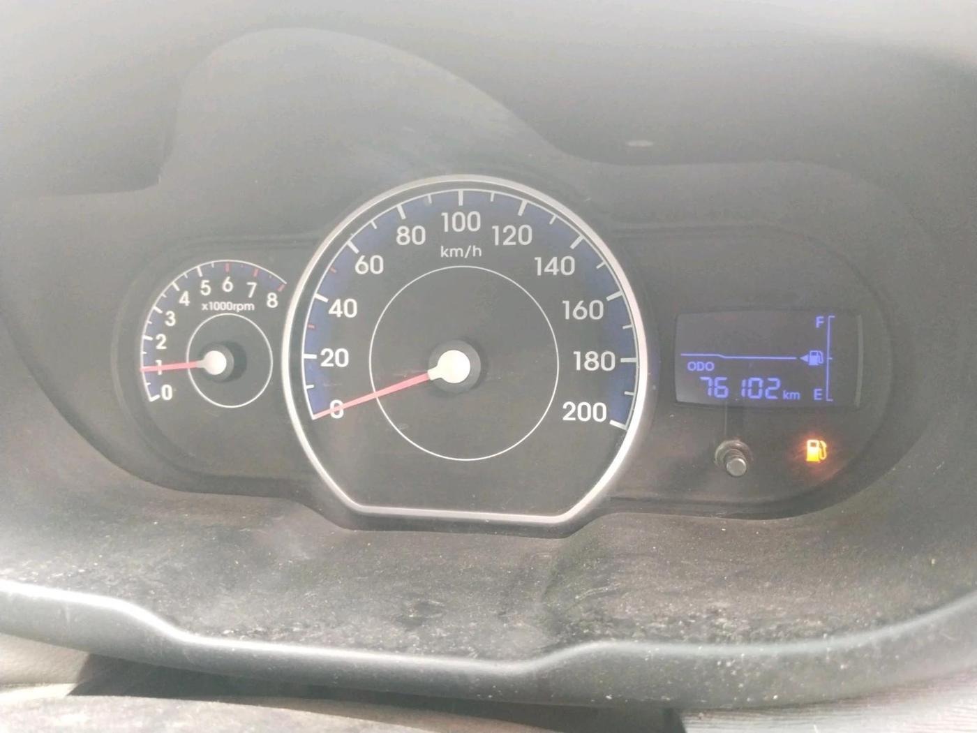 2012 Hyundai i10 MAGNA 1.1, Petrol, Manual, 76,102 km, interior