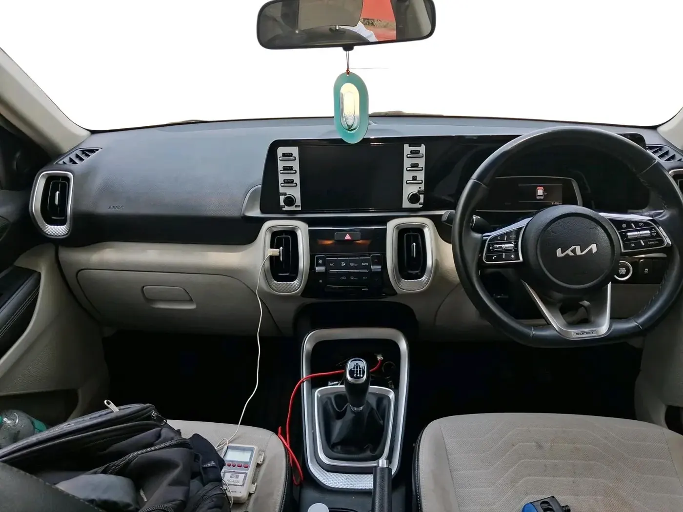 2023 KIA SONET HTX 1.0 TURBO PETROL IMT, Petrol, Manual, 31,436 km, interior