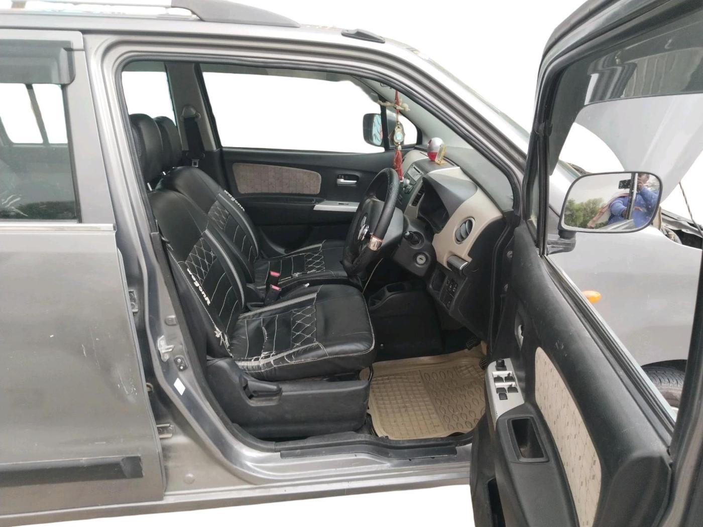 2015 Maruti Wagon R 1.0 VXI, Petrol, Manual, 1,24,627 km, interior