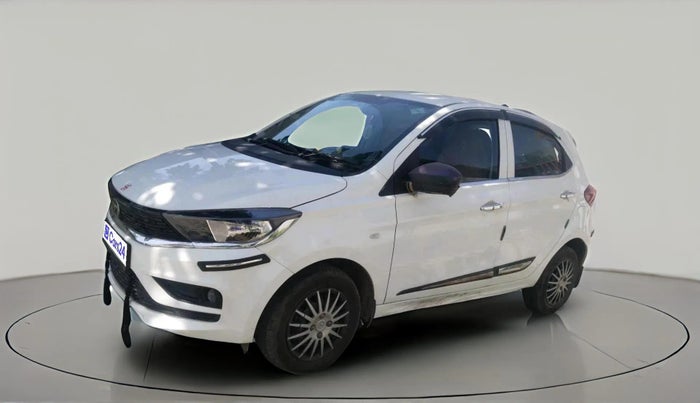 2025 Tata Tiago XE CNG, CNG, Manual, 4,220 km, exterior