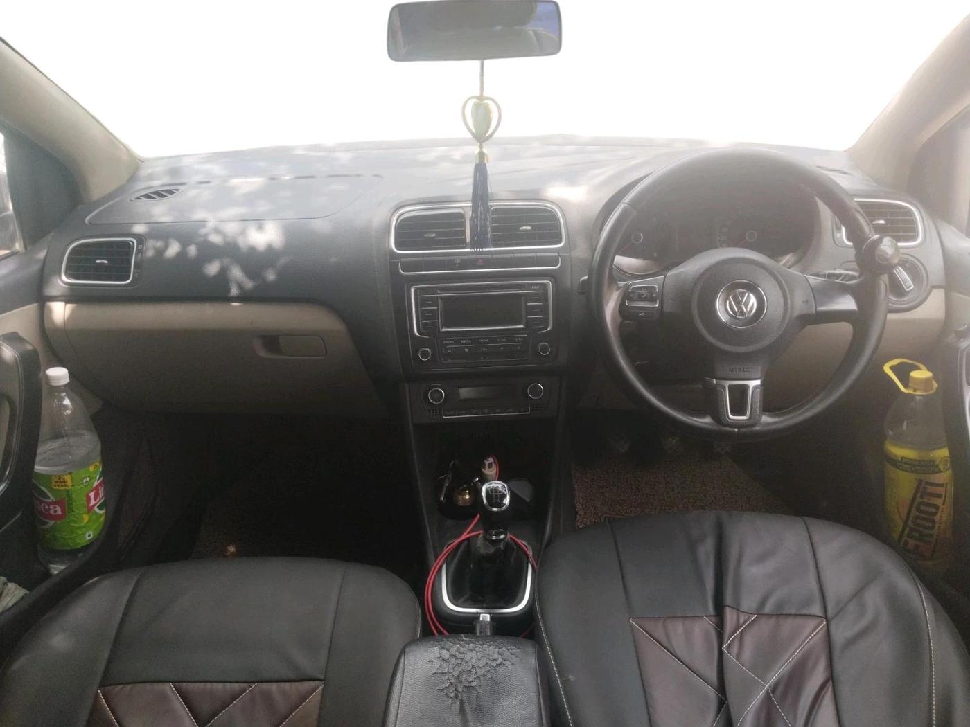 2014 Volkswagen Polo HIGHLINE DIESEL, Diesel, Manual, 1,94,213 km, interior