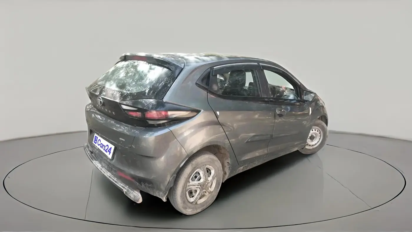 2023 Tata ALTROZ XE CNG, CNG, Manual, 50,843 km, exterior