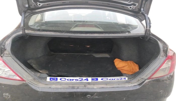 2017 Nissan Sunny XL DIESEL, Diesel, Manual, 73,037 km, exterior