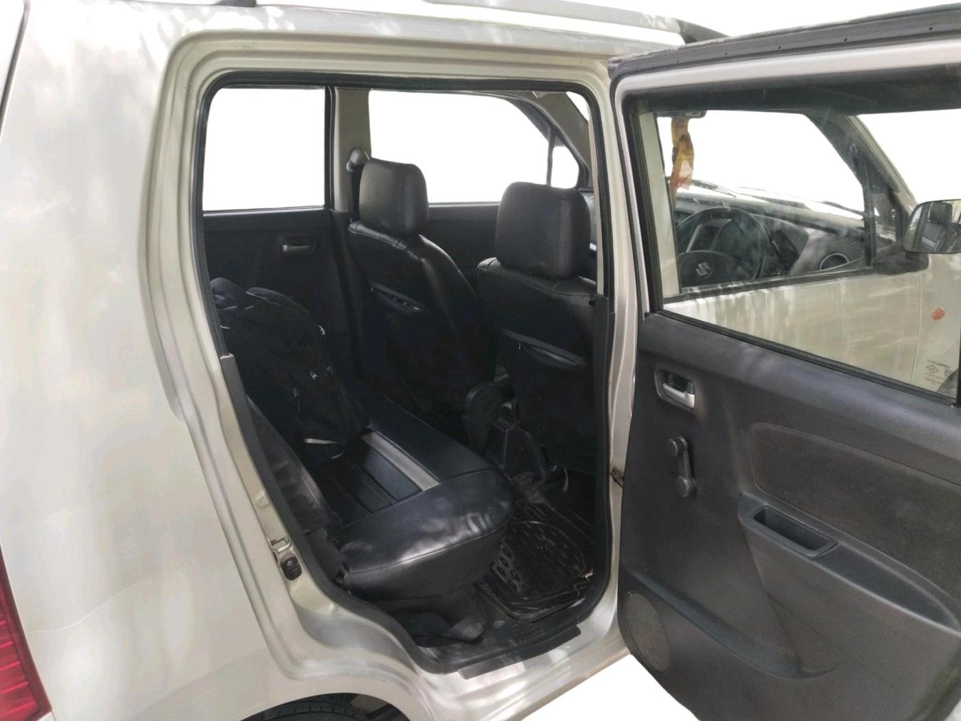 2012 Maruti Wagon R 1.0 LXI, Petrol, Manual, 1,72,917 km, interior