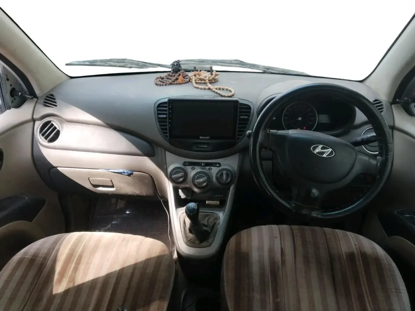 2011 Hyundai i10 SPORTZ 1.2, Petrol, Manual, 1,03,560 km, interior