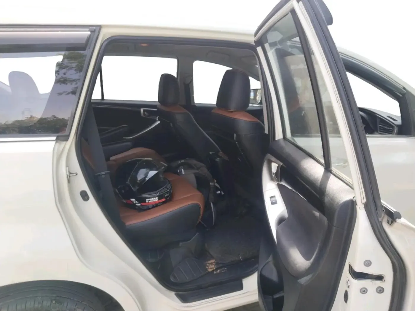 2018 Toyota Innova Crysta 2.4 VX 7 STR, Diesel, Manual, 3,15,872 km, interior
