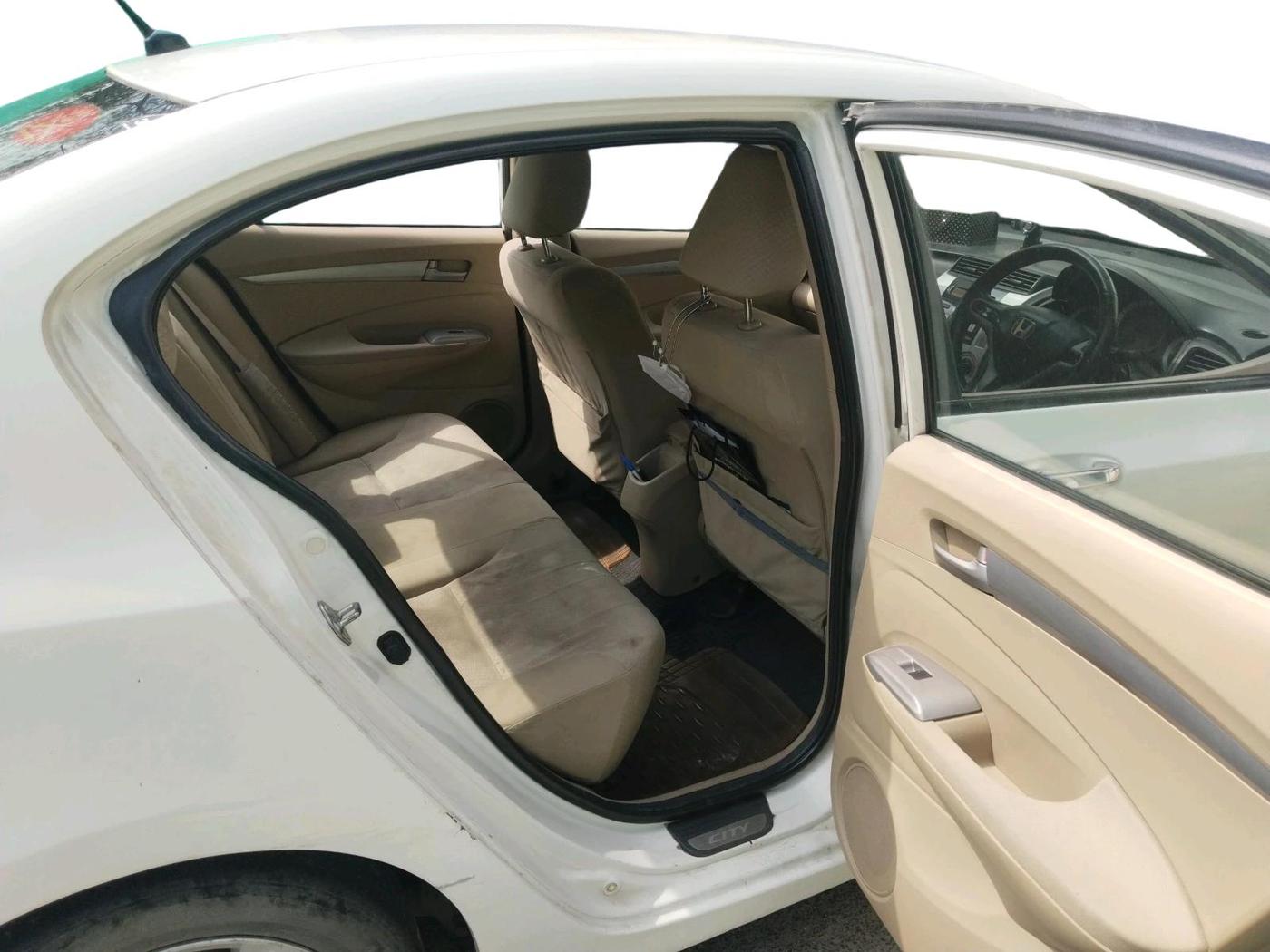2011 Honda City 1.5L I-VTEC V MT, Petrol, Manual, 1,14,398 km, interior