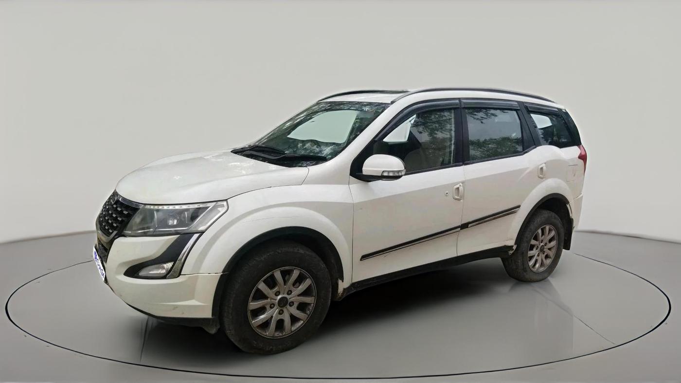 2018 Mahindra XUV500 W9, Diesel, Manual, 1,51,105 km, exterior