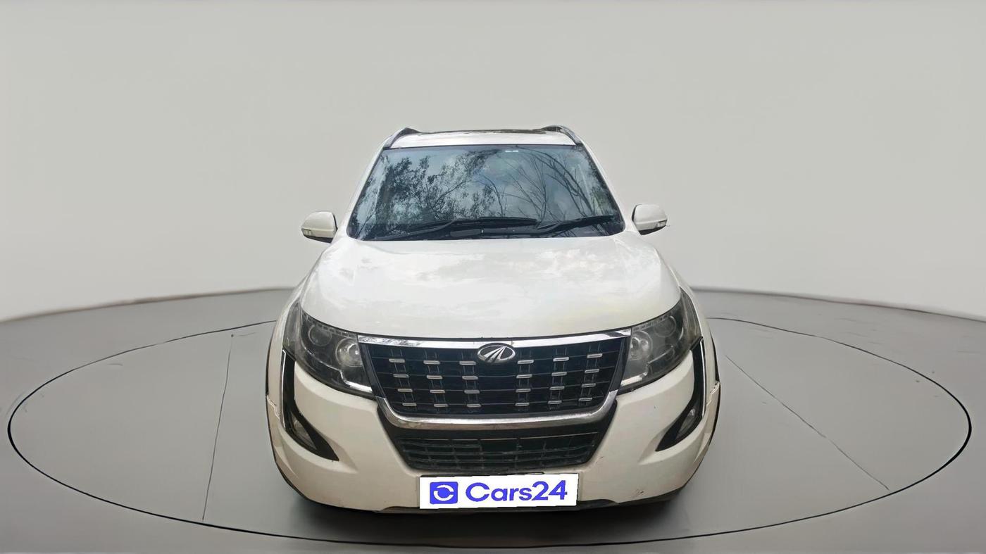 2018 Mahindra XUV500 W9, Diesel, Manual, 1,51,105 km, exterior