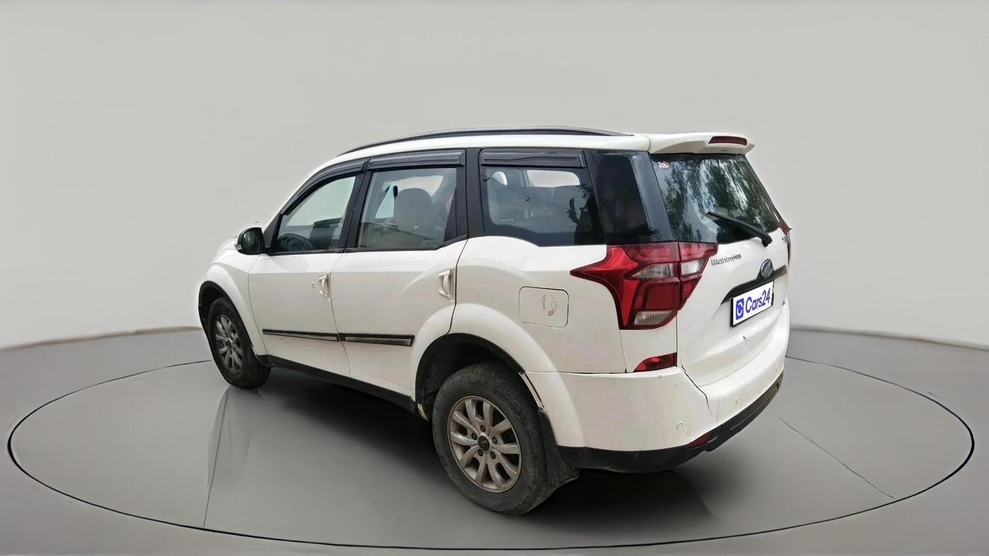 2018 Mahindra XUV500 W9, Diesel, Manual, 1,51,105 km, exterior