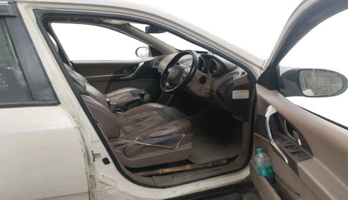 2014 Mahindra XUV500 W8, Diesel, Manual, 1,51,183 km, interior