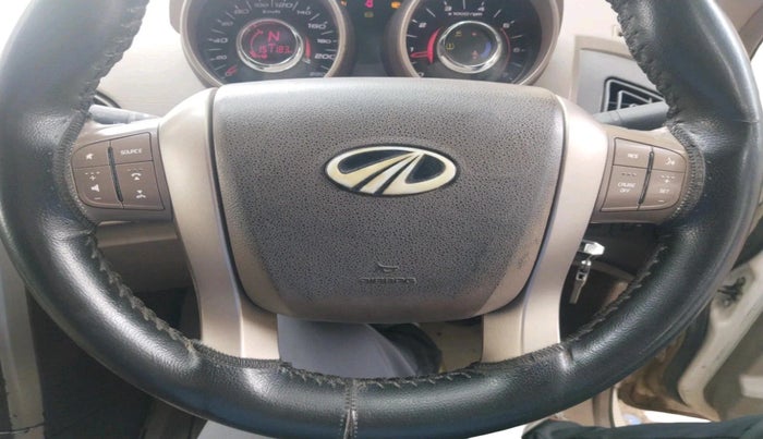 2014 Mahindra XUV500 W8, Diesel, Manual, 1,51,183 km, interior