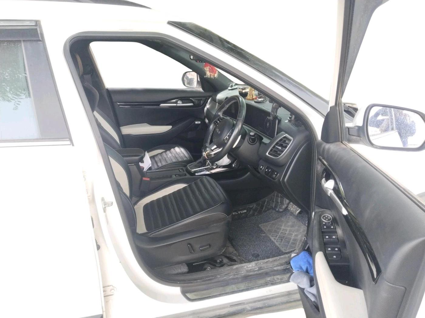 2023 KIA SELTOS  GTX Plus 1.5 Turbo Petrol DCT, Petrol, Automatic, 17,952 km, interior