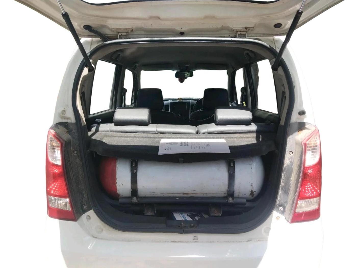2013 Maruti Wagon R 1.0 LXI CNG, CNG, Manual, 2,42,931 km, exterior